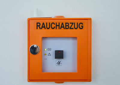 WIR GmbH Rauchabzug_AdobeStock_384762928